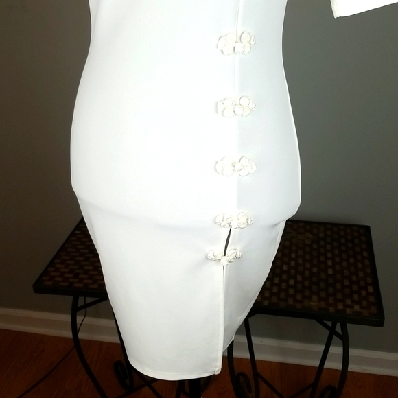 WHITE DRESS - Picture 3 of 5